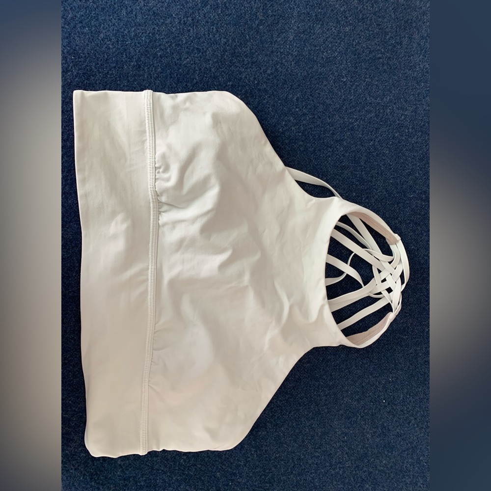 Lululemon Free to Be Moved (?) Size 10 (white)